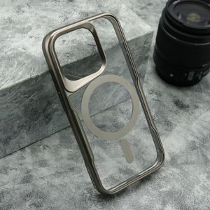 Slika od Futrola PLATINUM MagSafe za iPhone 15 Pro (6.1) zlatna