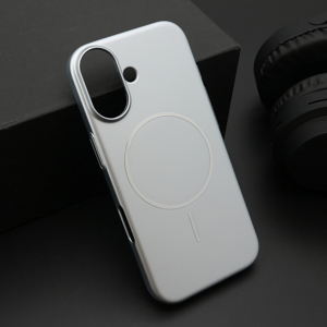 Slika od Futrola PURE MATTE MagSafe za iPhone 17 (6.3) srebrna