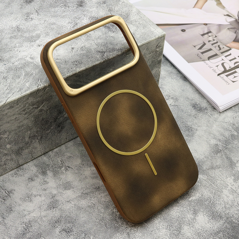 Slika od Futrola LUX SKIN MagSafe za iPhone 17 Pro Max (6.9) zlatna