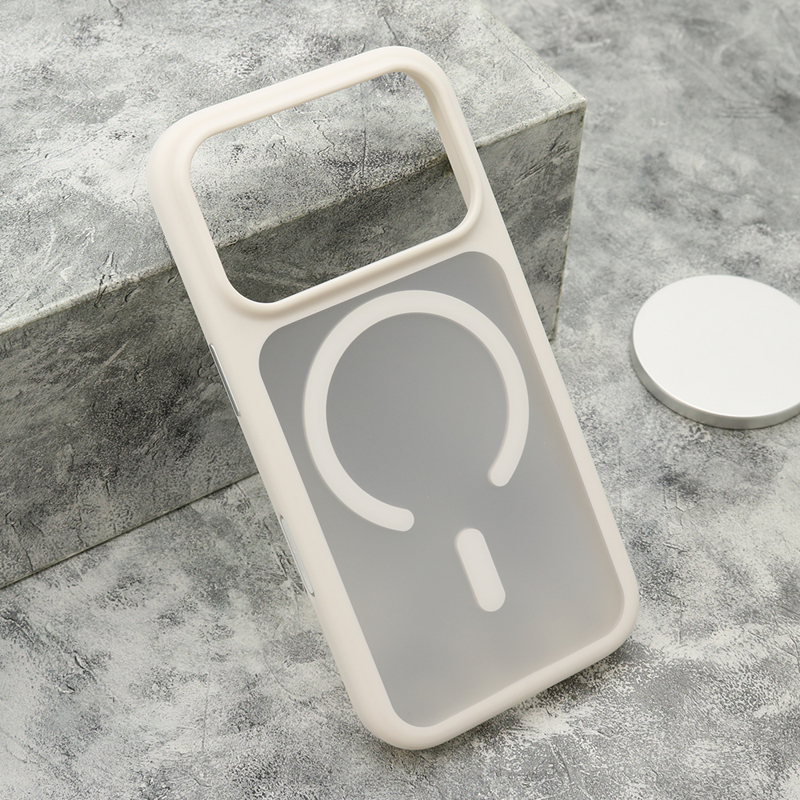 Slika od Futrola SHADOW MagSafe za iPhone 17 Pro (6.3)/iPhone 18 Pro (6.3) bela (big camera)